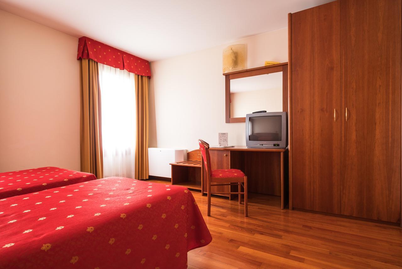 Hotel Dall'Ongaro غيرانو المظهر الخارجي الصورة